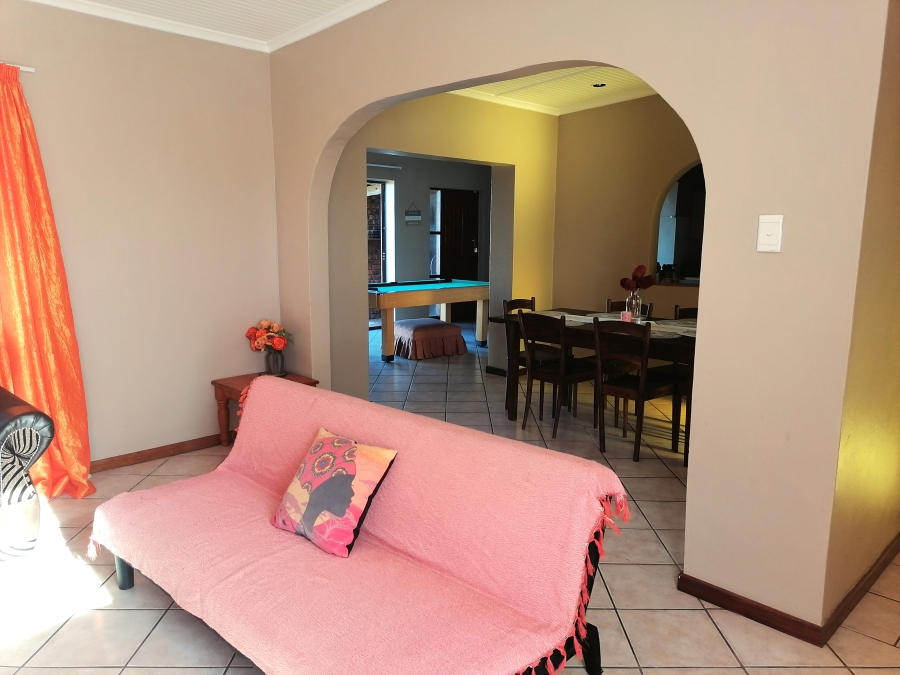 3 Bedroom Property for Sale in Wavecrest Eastern Cape